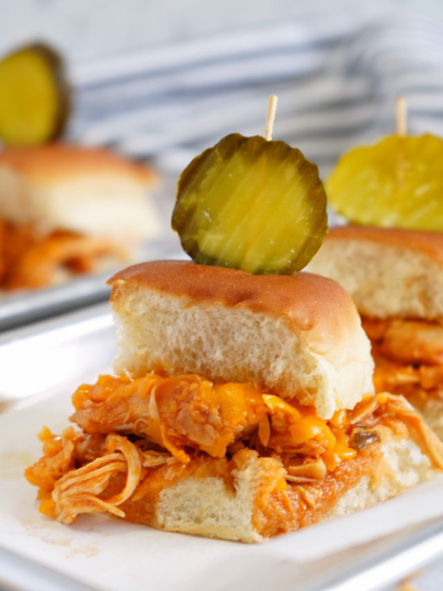 Sliders with chicken