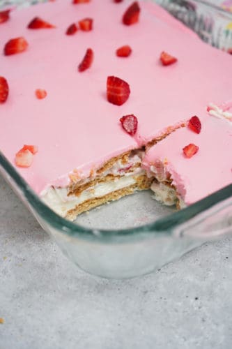 Strawberries N Cream Éclair Cake - Stef's Eats And Sweets