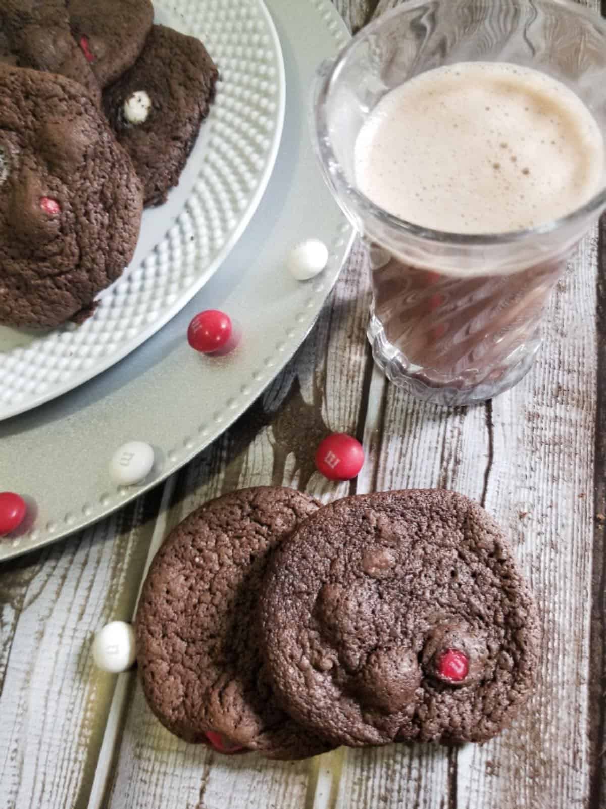 Christmas cake mix cookies with hot cocoa 