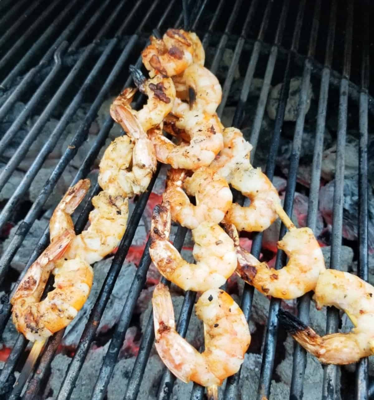 shrimp skewers on grill 2