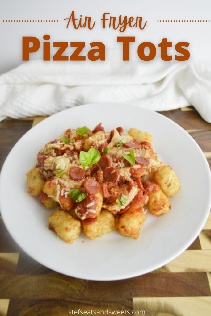 air fryer pizza tots with text 