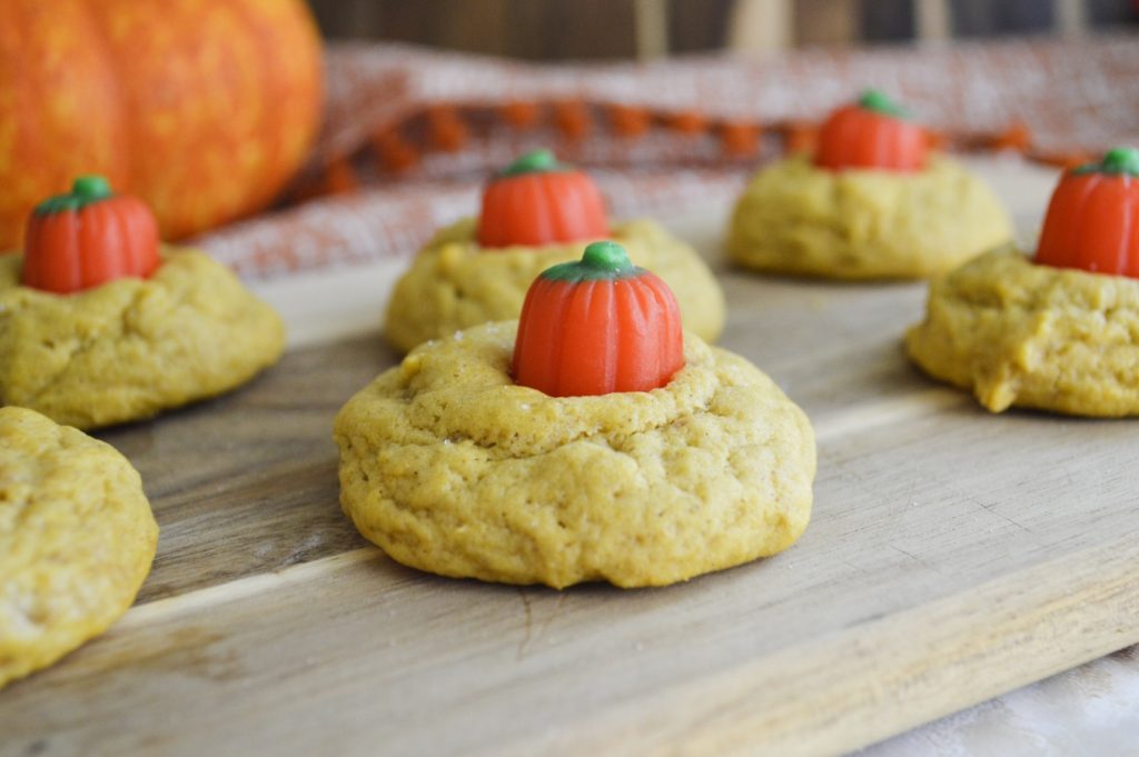 close up pumpkin cookies 
