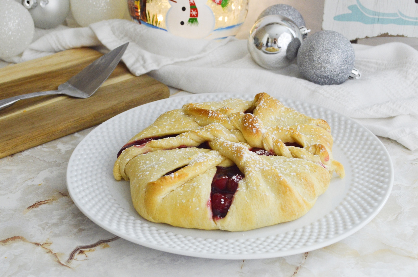 how to make an easy cherry pie filling crescent snowflake 