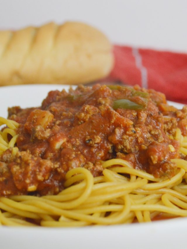 cropped-slow-cooker-meat-sauce-blog.jpg