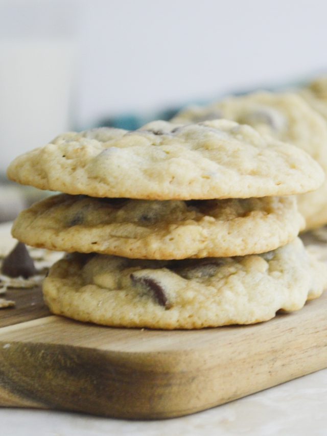 Irish Oatmeal Chocolate Chip Cookies