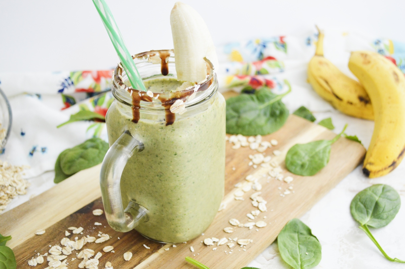 The best Peanut Butter Banana Oatmeal Green Smoothie 
