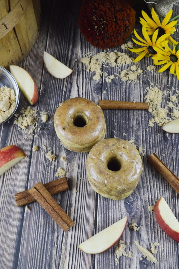 baked donuts with apples 