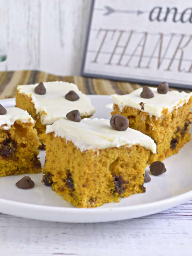cropped-Easy-Pumpkin-Chocolate-Chip-Cake-Feature.jpg