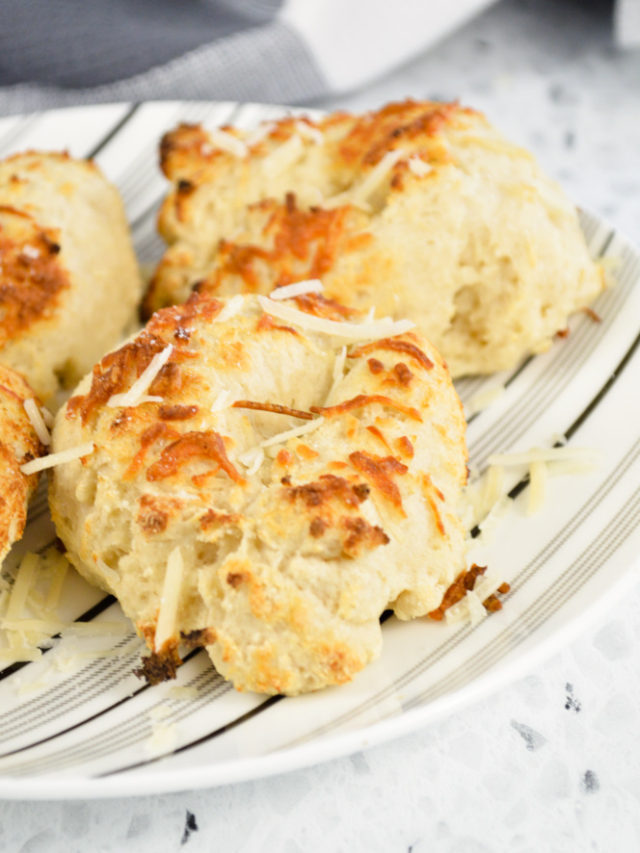 Air Fryer Garlic Parmesan Bagels