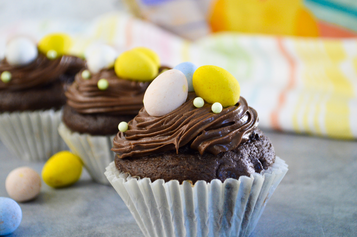 Chocolate Easter Cupcakes 