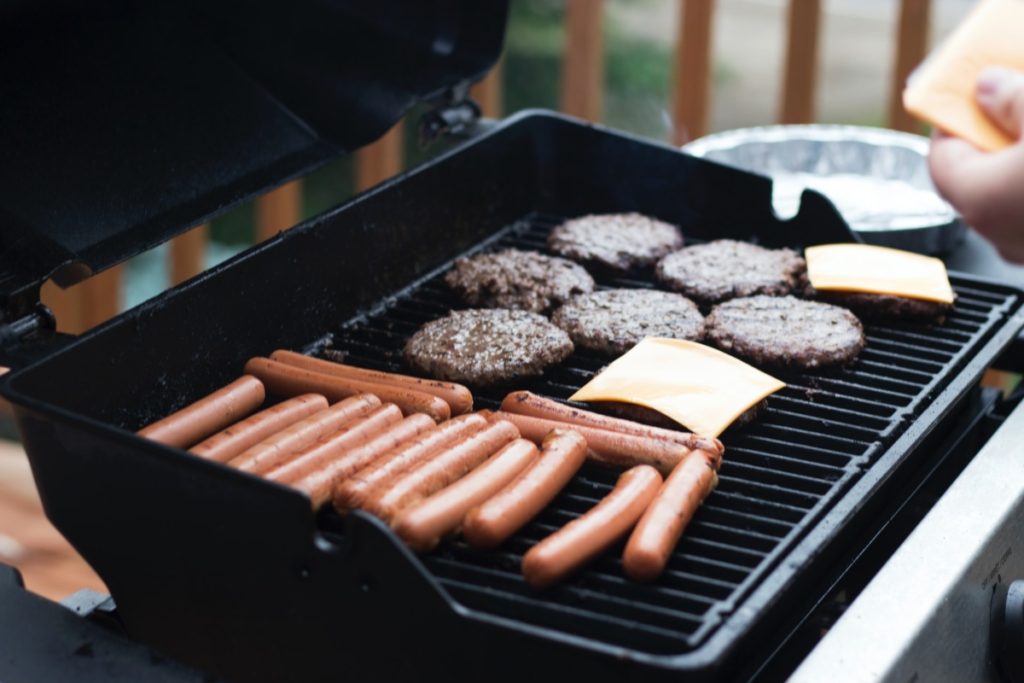 How to Clean Your Gas Grill 