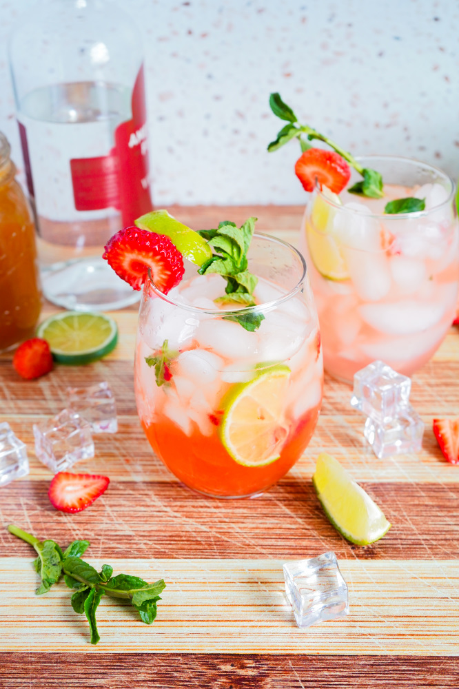 Strawberry lemonade cocktail