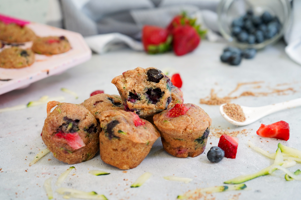strawberry and blueberry zucchini muffins