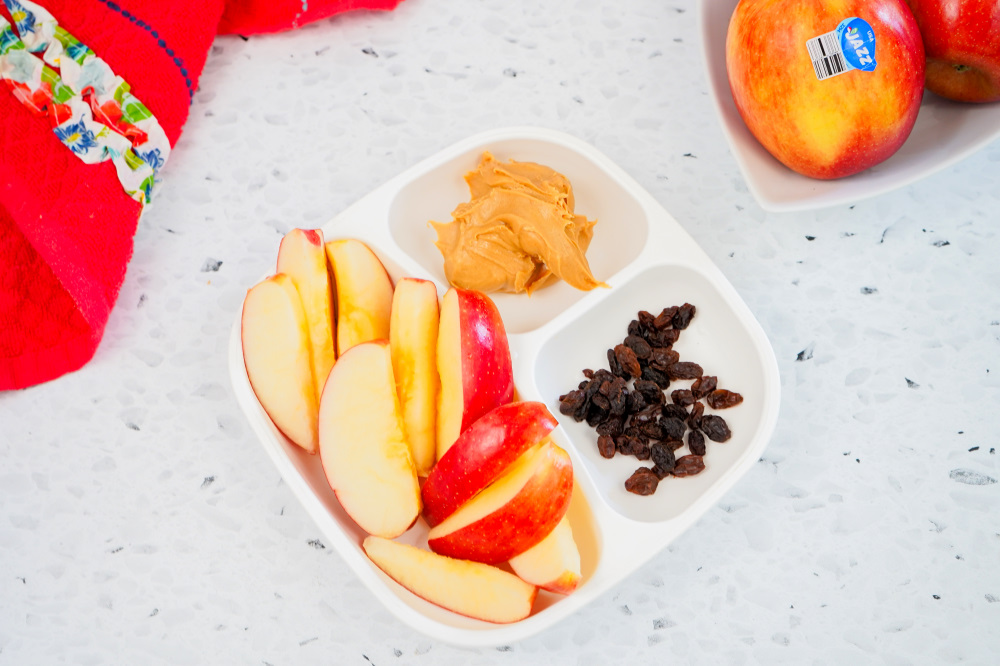 Apples with Peanut Butter Snack Plate