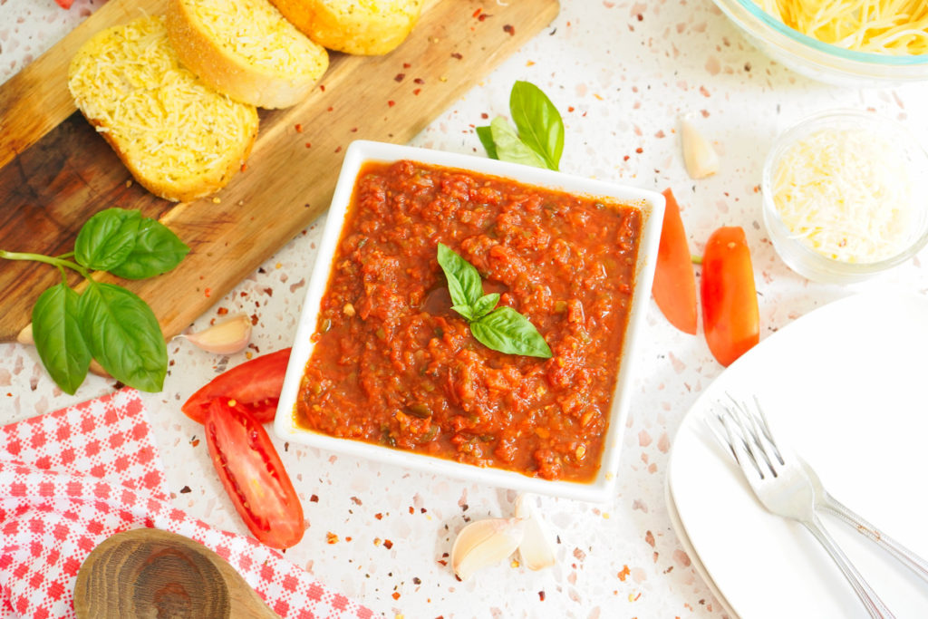 Garden Fresh Tomato Pasta Sauce From Scratch Stefs Eats And Sweets