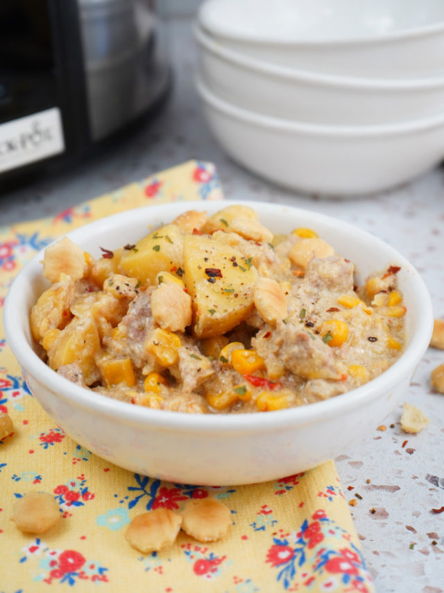 Slow cooker cajun sausage soup vertical