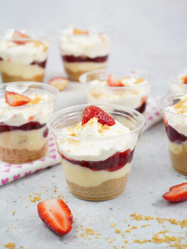 Easy Strawberry Pie Filling Parfait Cups