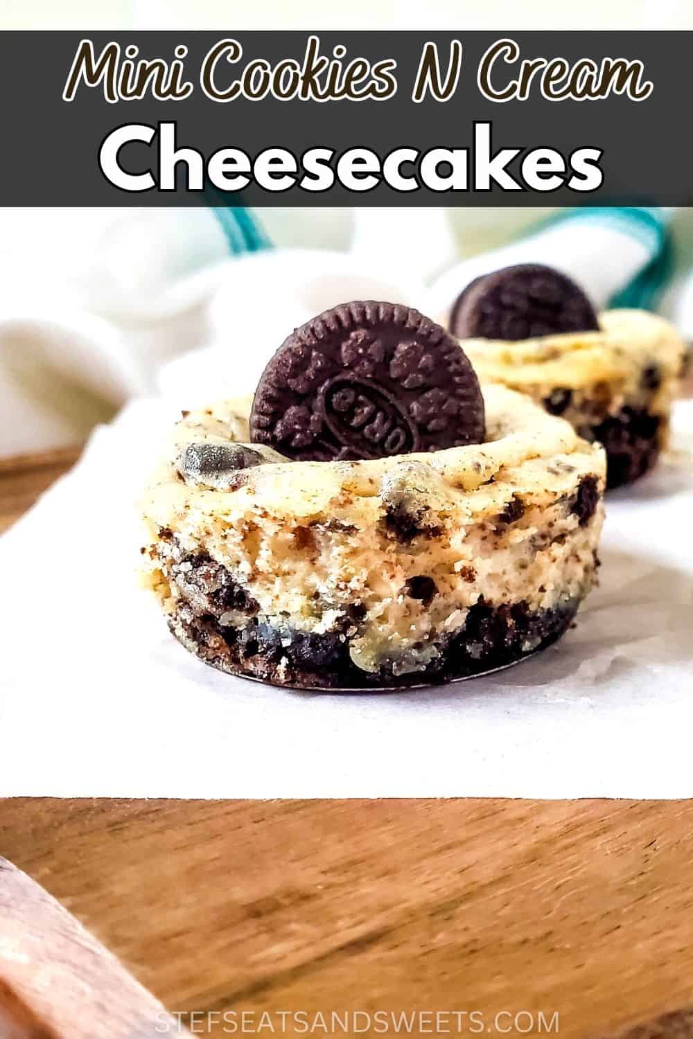 Cookies N Cream Cheesecake with mini Oreo