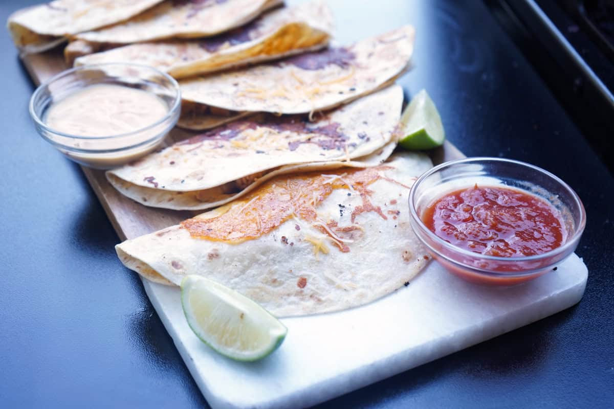 Blackstone Crunchy Queso Tacos