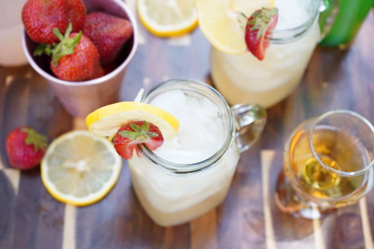 Bourbon Mule with strawberry lemonade -1