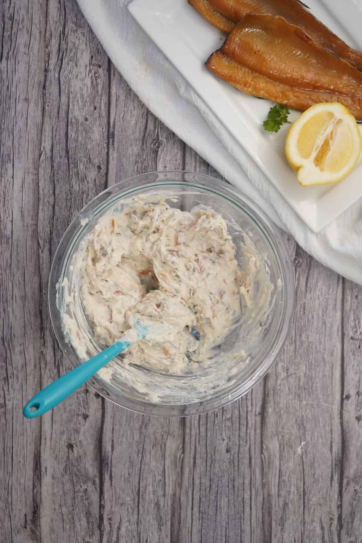 how to make smoked trout spread 