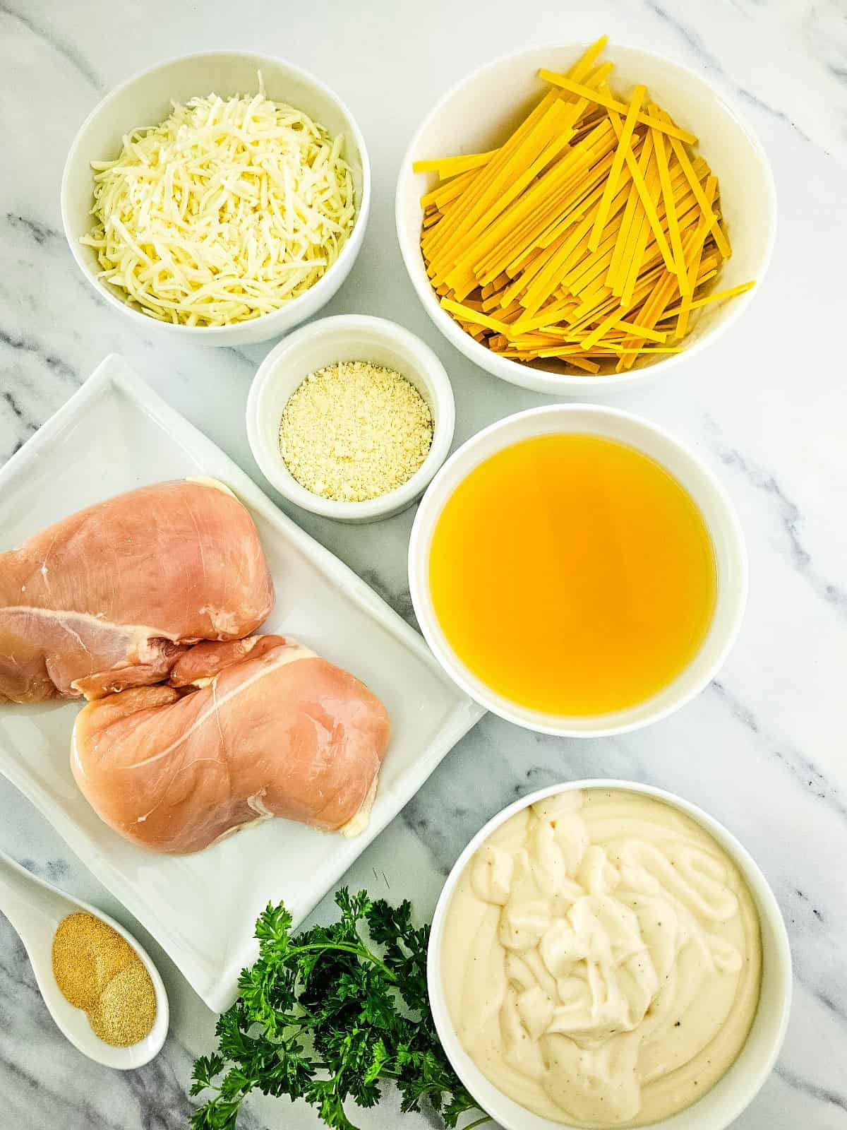 Skillet chicken Alfredo ingredients