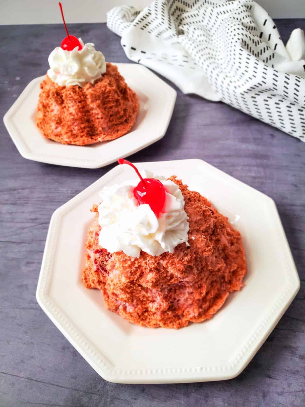 mini bundt cake with cherry pie filling 