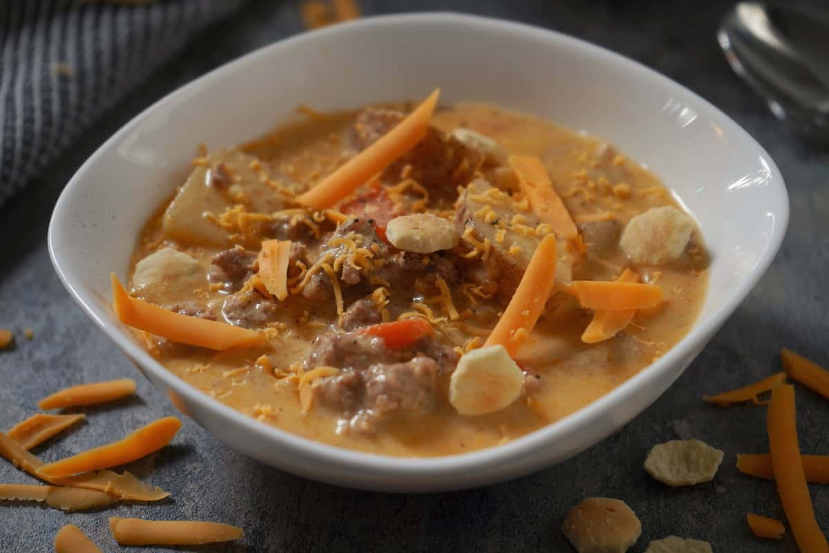 Slow Cooker Cheesy Beef and Potato Soup