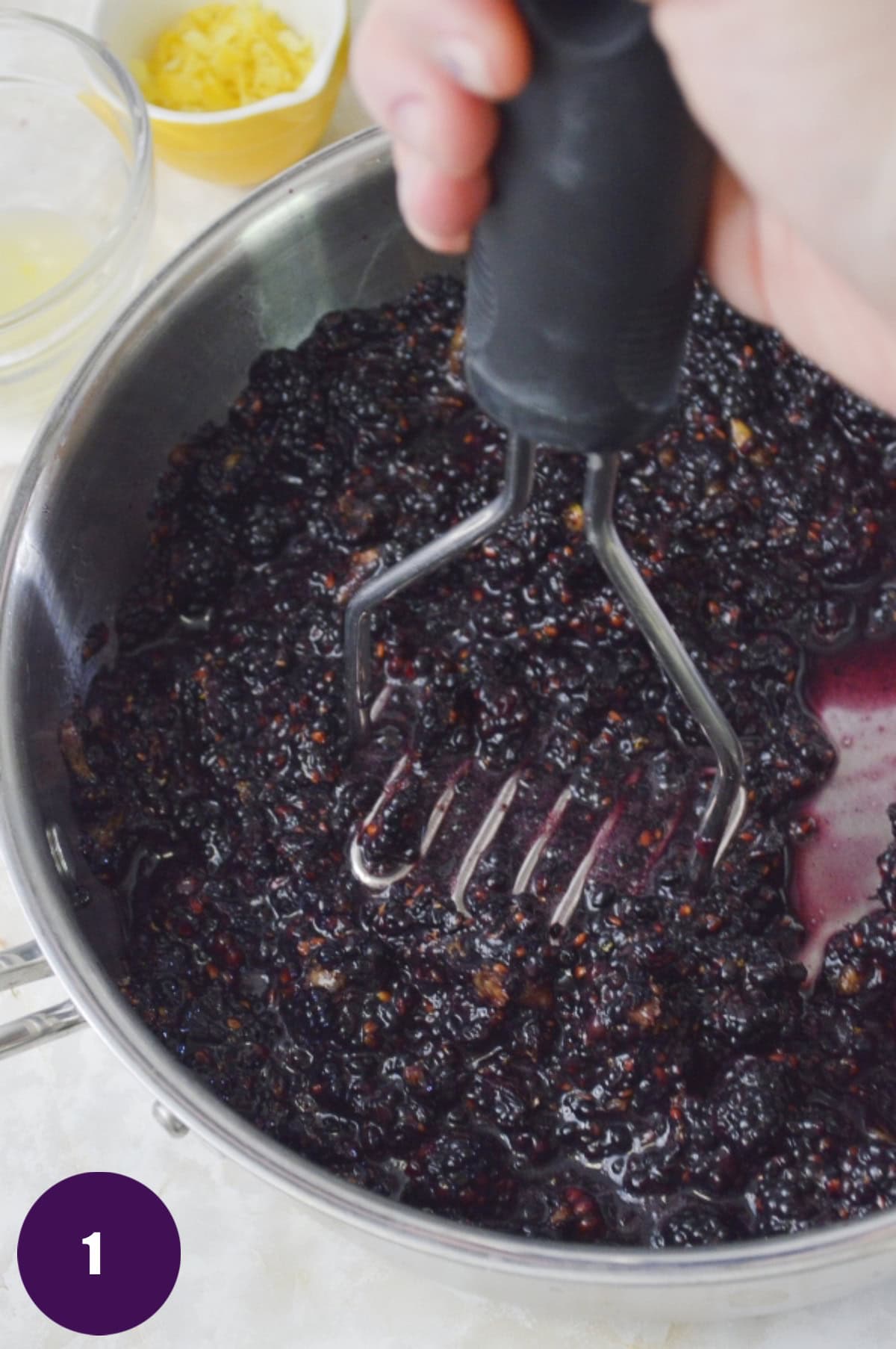 step 1 of how to make blackberry jam