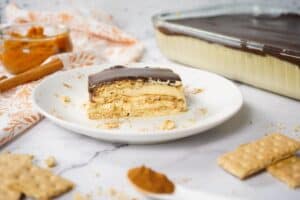 Pumpkin Eclair cake feature