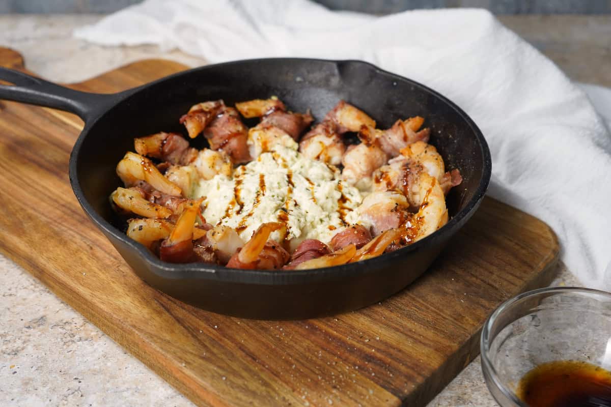 Stuffed shrimp in cast iron pan