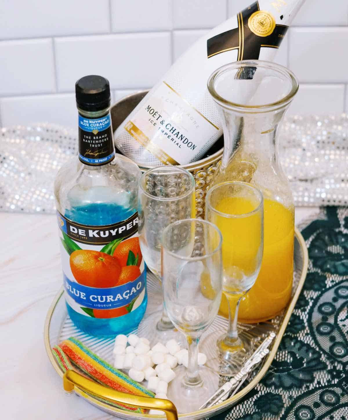 ingredients needed to make green mimosas 