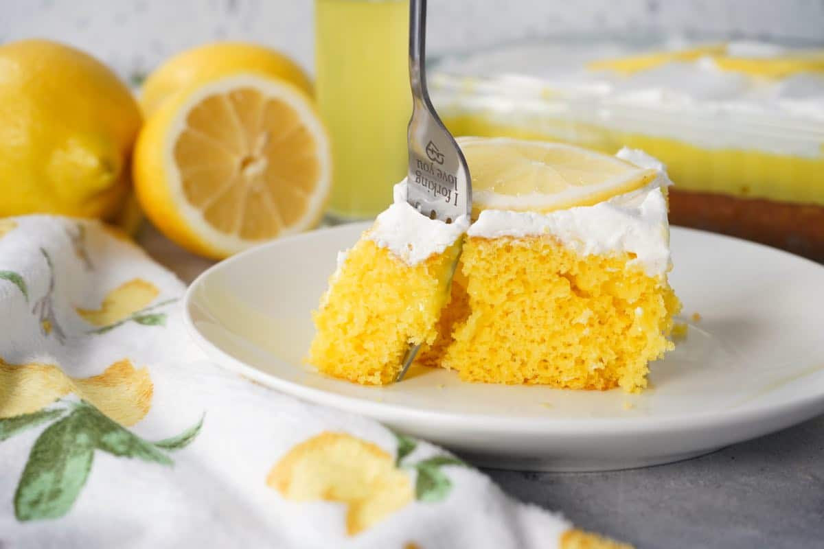 Limoncello Cake fork shot